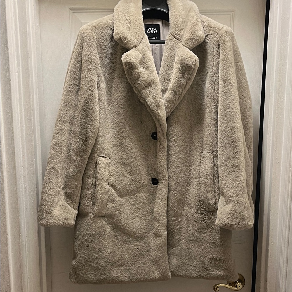 Zara Women's Tan Teddy Jacket